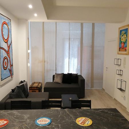 Love Mirrors And Flowers - Affitti Brevi Italia Apartment Bari Ngoại thất bức ảnh